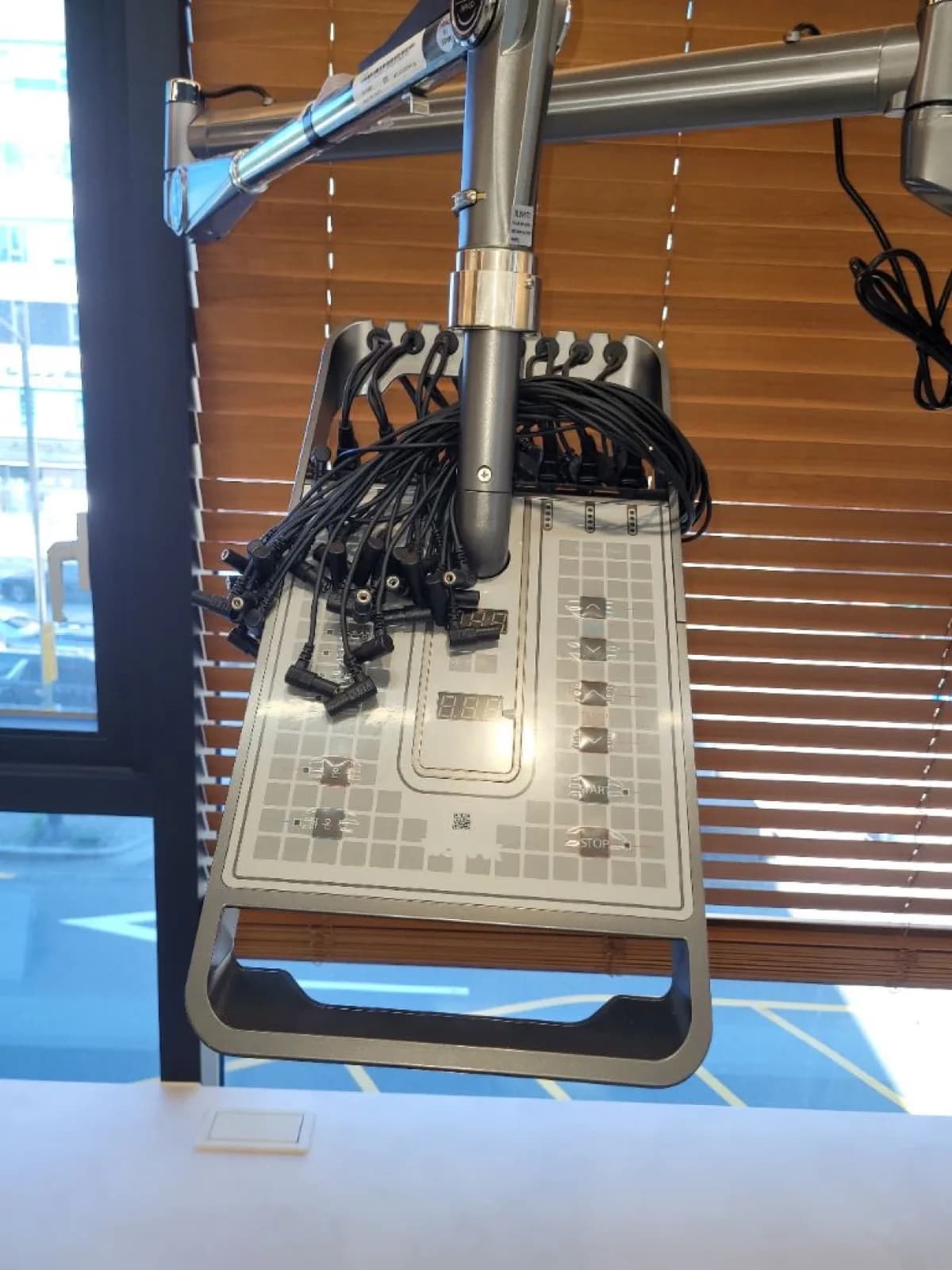 Womax Must-X machine, 50 rods