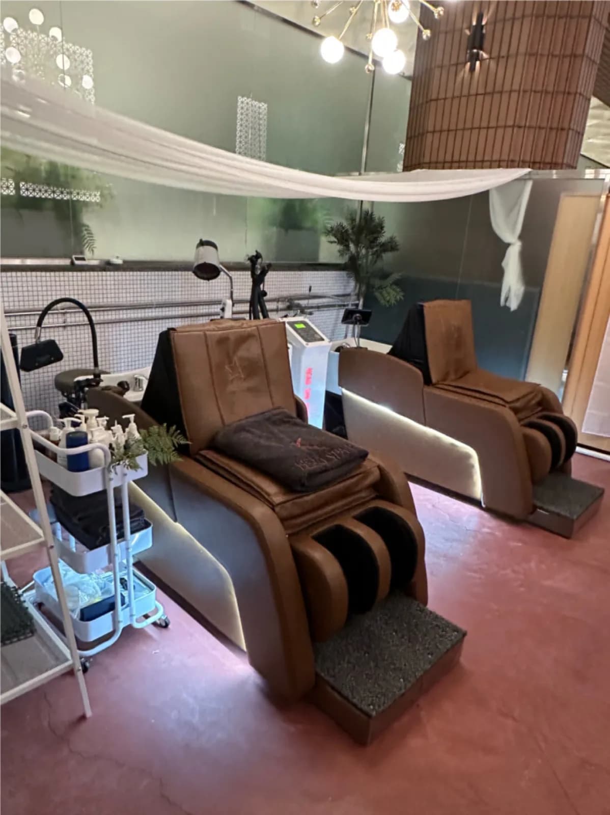 Star Healing reclining shampoo unit with massage